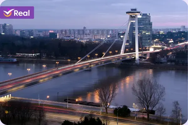 Ponte UFO, Eslováquia