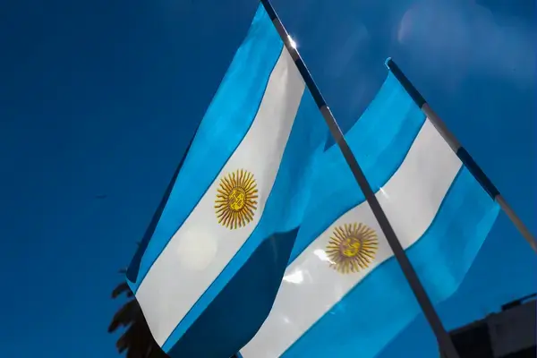 Duas bandeiras da Argentina lado a lado