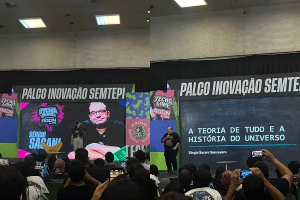 Sérgio Sacani na palestra Teoria de Tudo no palco do Tecnogame