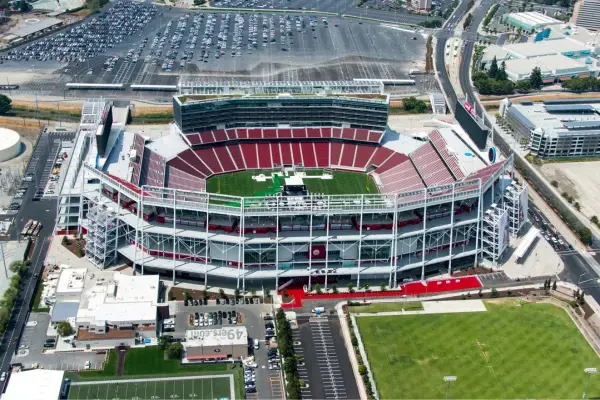 Vista aérea do Levi's Stadium, em Santa Clara, sede da Copa do Mundo 2026 na Califórnia
